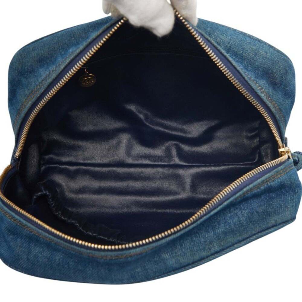 CHANEL Blue Logo Pouch - Picture 10 of 12